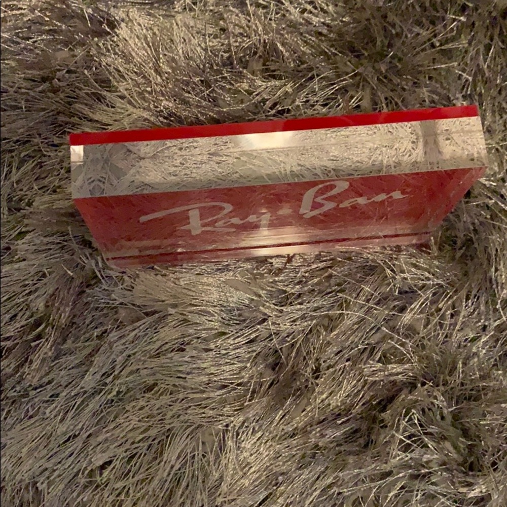 RayBan Logo/Display - Picture 3 of 7